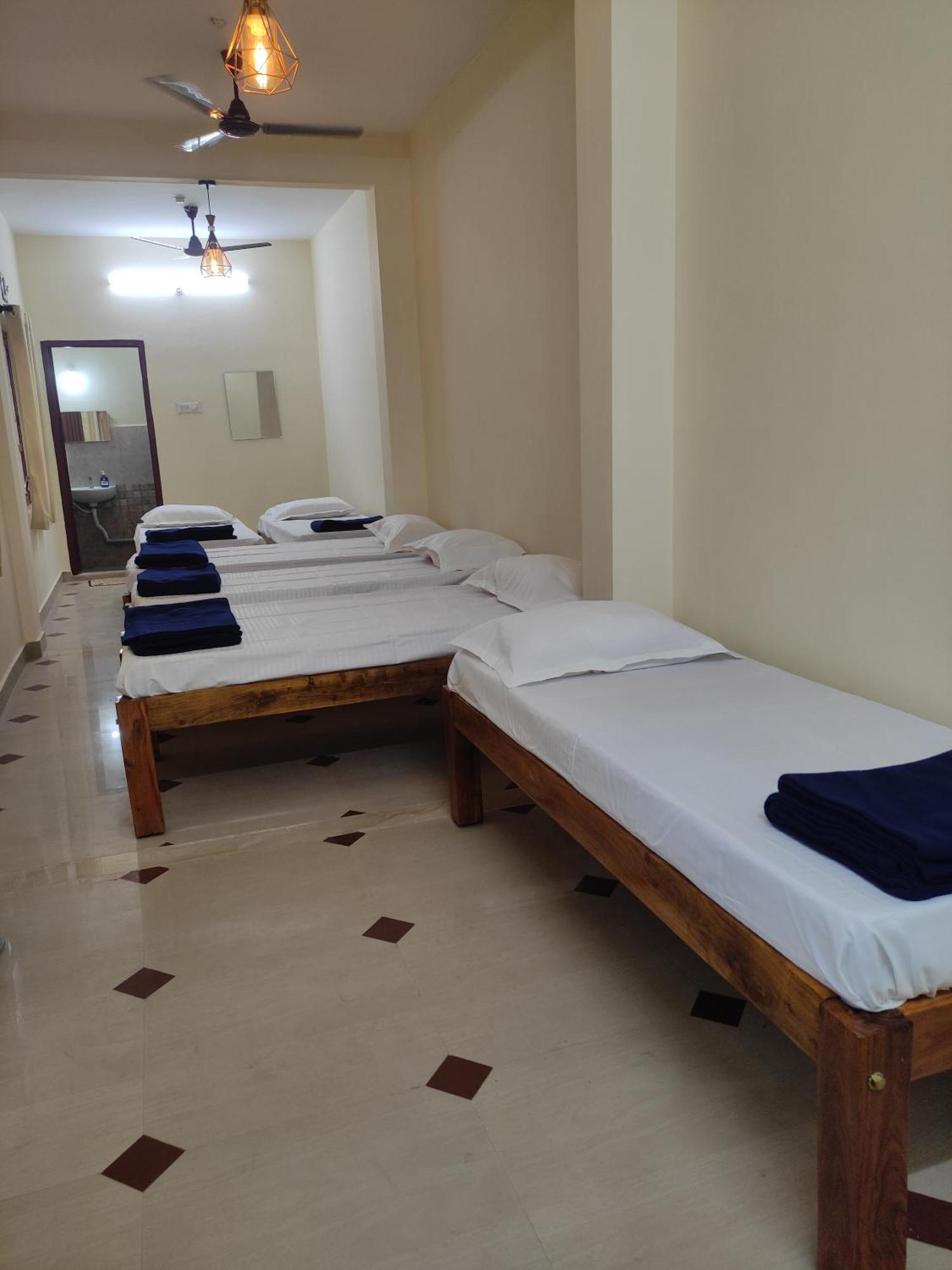 Nest Inn Service Rooms Chikmagalūr 外观 照片