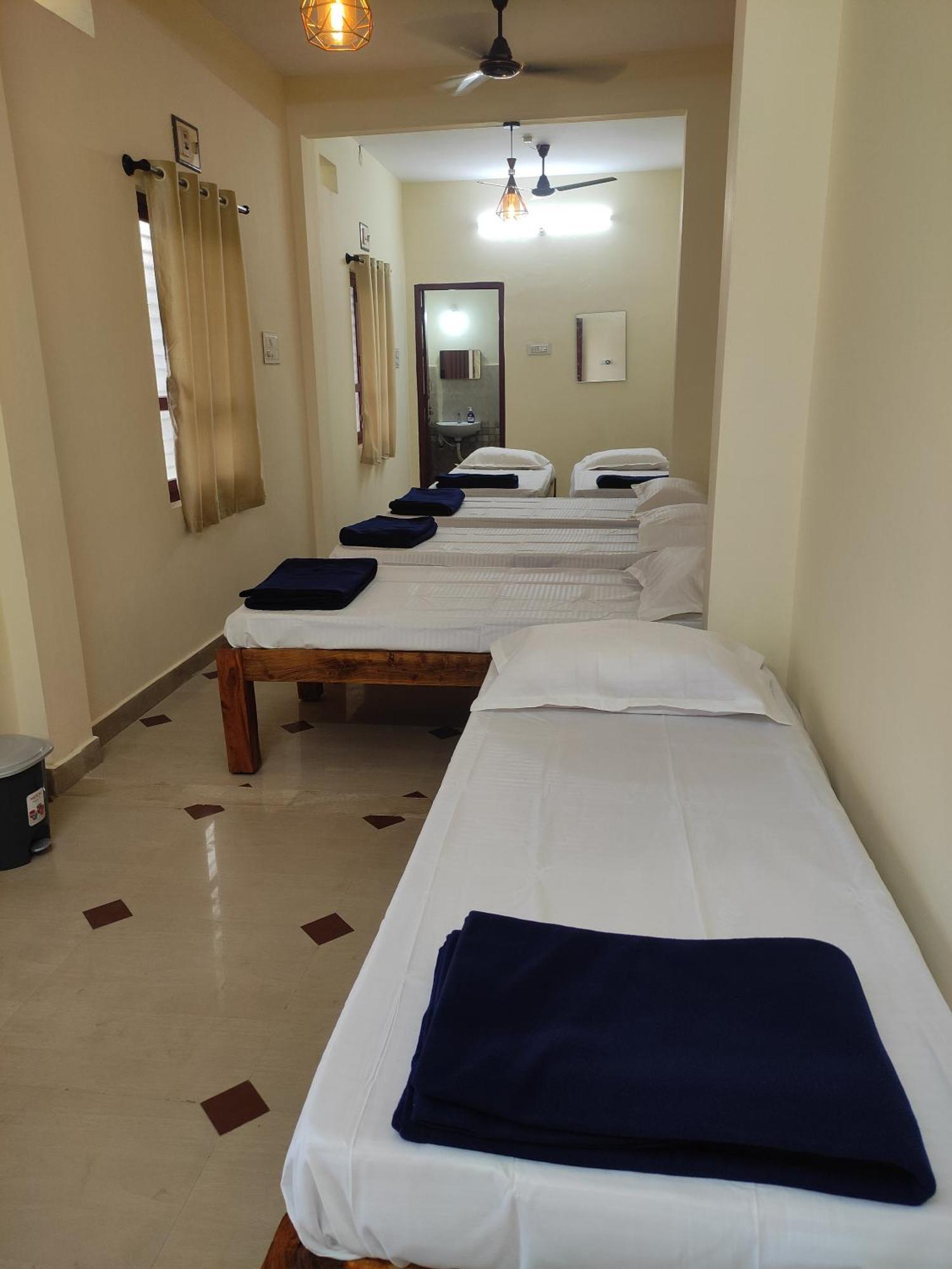 Nest Inn Service Rooms Chikmagalūr 外观 照片