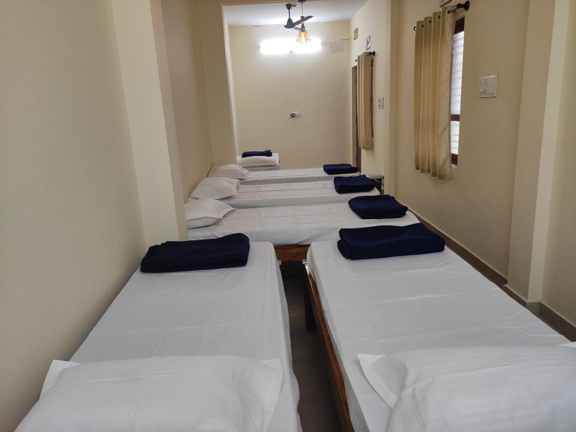 Nest Inn Service Rooms Chikmagalūr 外观 照片